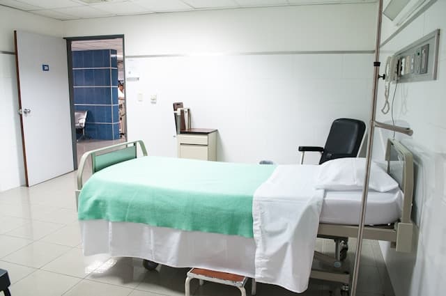 Hotels & Hospitals